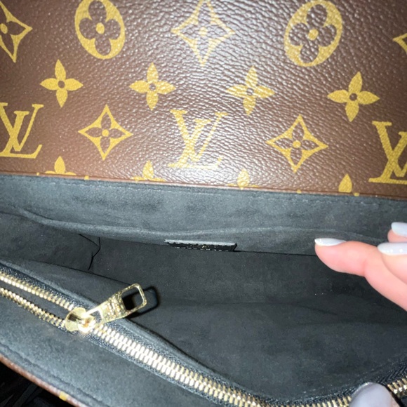 Louis Vuitton Pallas Chain Bag - Picture 7 of 10